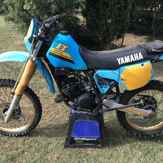 Yamaha IT200 motorcycle